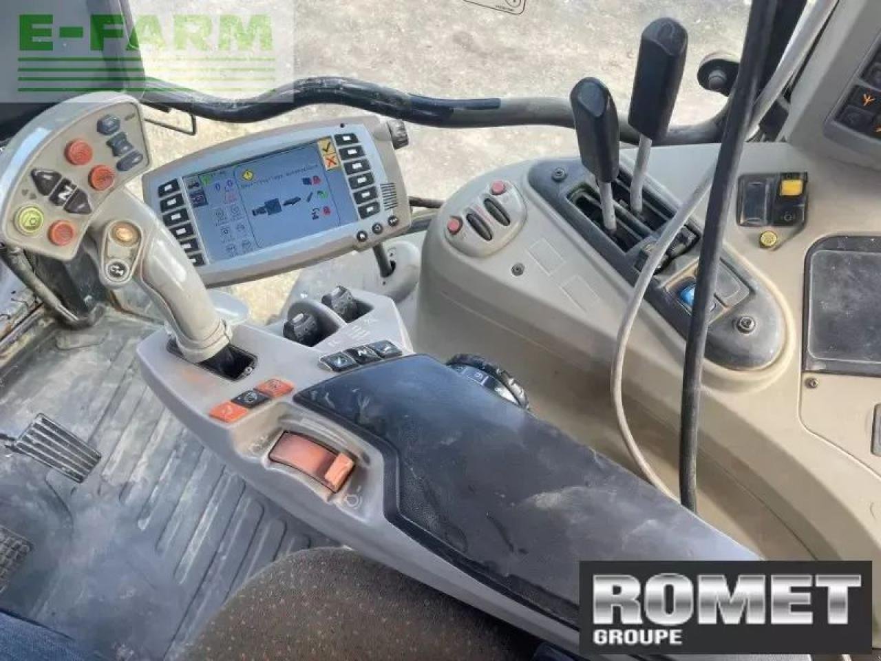 Traktor des Typs Massey Ferguson 6615 dv ef Efficient, Gebrauchtmaschine in GENNES-SUR-GLAIZE (Bild 8)