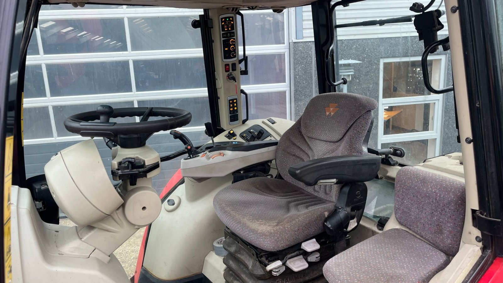 Traktor del tipo Massey Ferguson 6615  Dyna6 med frontlæsser, Gebrauchtmaschine In Lintrup (Immagine 5)