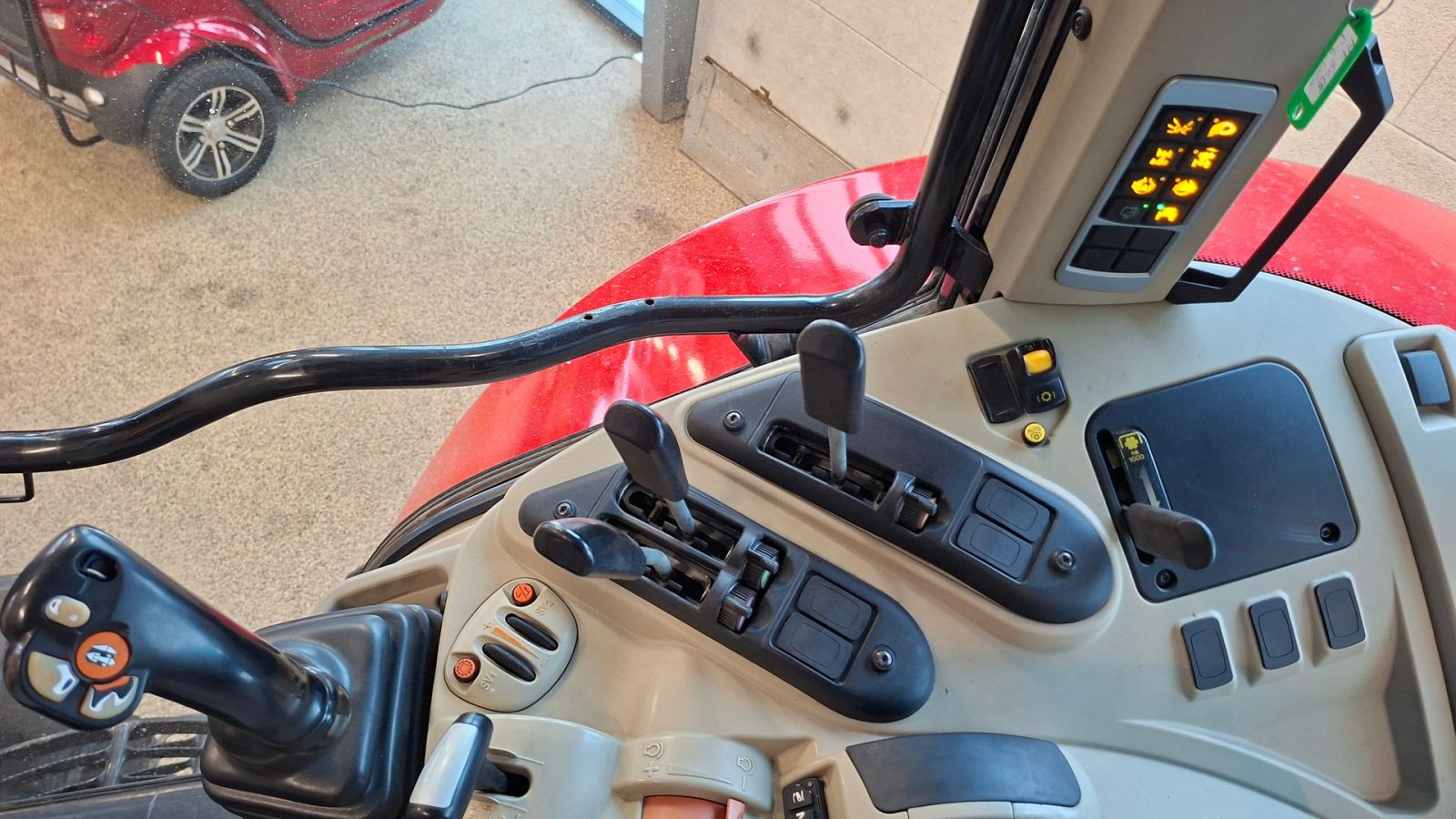 Traktor typu Massey Ferguson 6615 Essential, Gebrauchtmaschine w Nykøbing M (Zdjęcie 12)