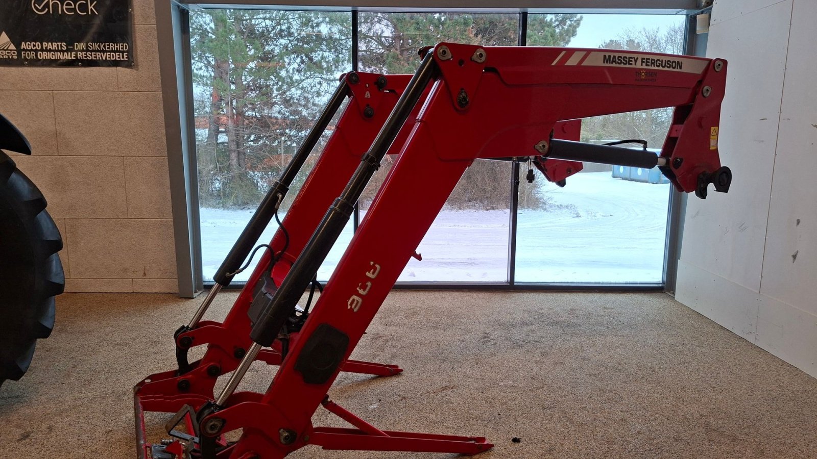 Traktor typu Massey Ferguson 6615 Essential, Gebrauchtmaschine w Nykøbing M (Zdjęcie 8)