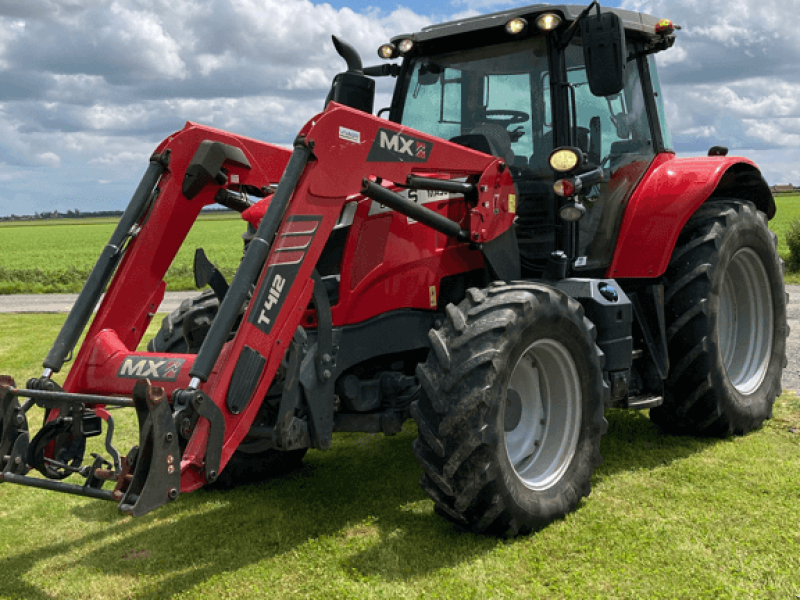 Traktor of the type Massey Ferguson 6713 S, Gebrauchtmaschine in ISIGNY-LE-BUAT (Picture 1)