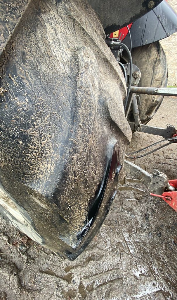 Traktor del tipo Massey Ferguson 6713S DYNA-6 EFFICIENT, Gebrauchtmaschine en Millau (Imagen 5)