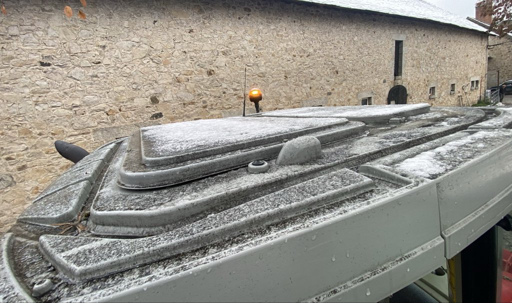 Traktor del tipo Massey Ferguson 6713S DYNA-6 EFFICIENT, Gebrauchtmaschine en Millau (Imagen 3)