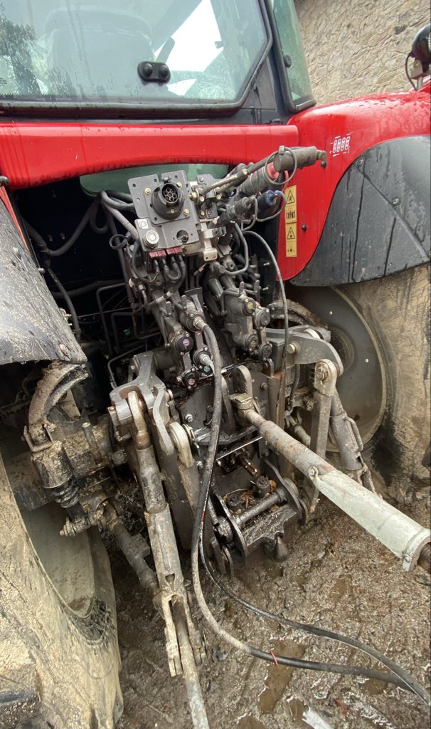 Traktor del tipo Massey Ferguson 6713S DYNA-6 EFFICIENT, Gebrauchtmaschine en Millau (Imagen 9)