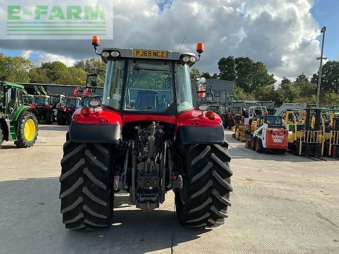 Traktor typu Massey Ferguson 6713s dyna6 tractor (st24311), Gebrauchtmaschine v SHAFTESBURY (Obrázek 7)