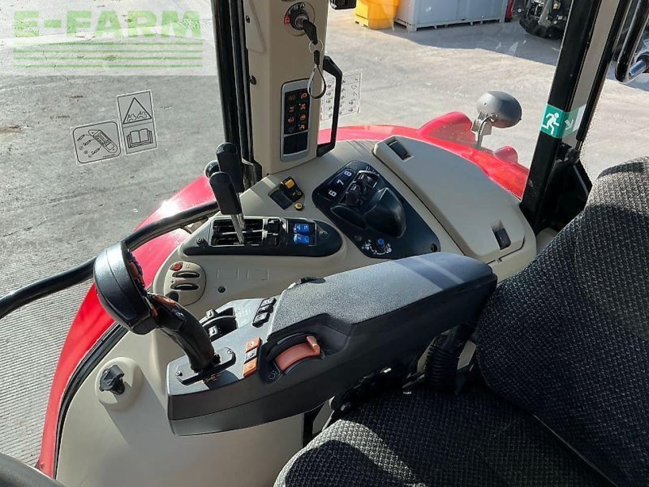 Traktor typu Massey Ferguson 6713s dyna6 tractor (st24311), Gebrauchtmaschine v SHAFTESBURY (Obrázek 22)