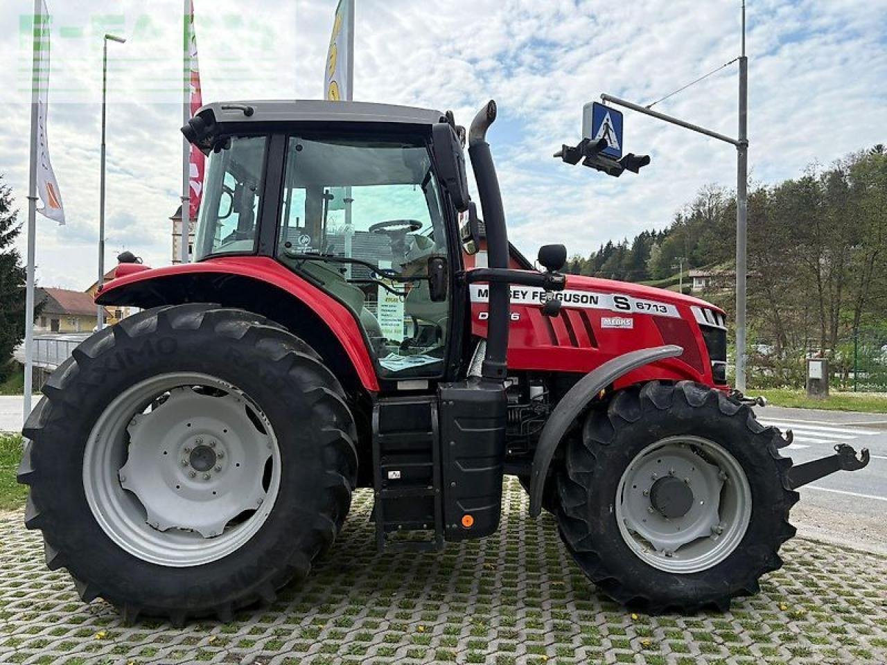 Traktor типа Massey Ferguson 6713s, Gebrauchtmaschine в GROBELNO (Фотография 4)