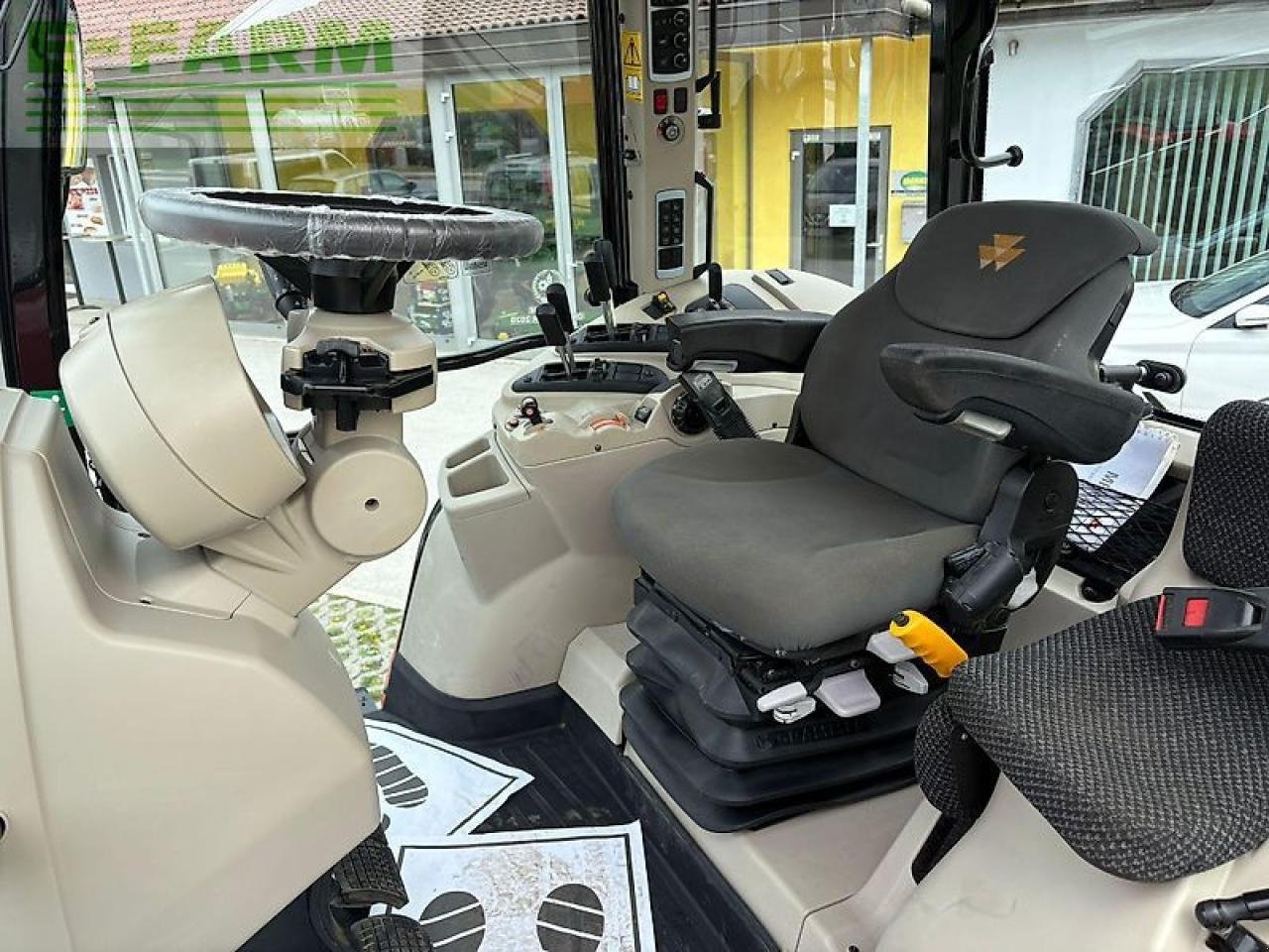 Traktor типа Massey Ferguson 6713s, Gebrauchtmaschine в GROBELNO (Фотография 12)