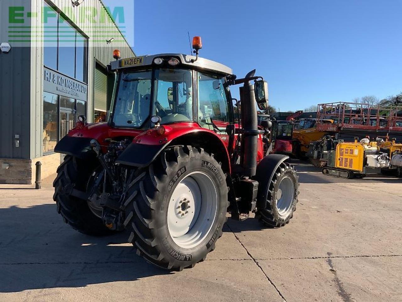 Traktor of the type Massey Ferguson 6714s dyna 6 tractor (st25200), Gebrauchtmaschine in SHAFTESBURY (Picture 7)