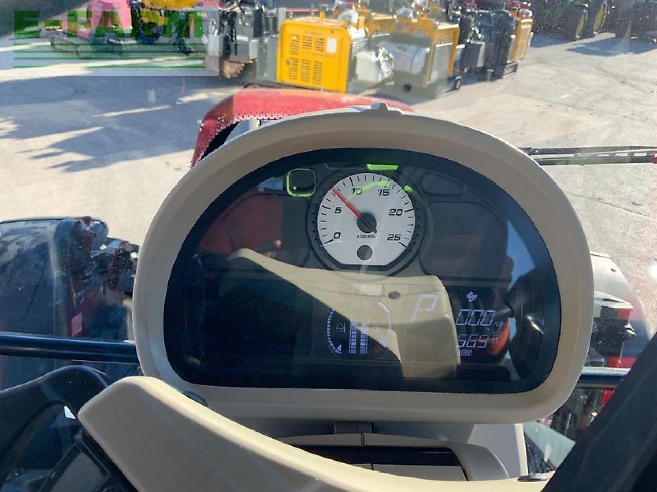 Traktor of the type Massey Ferguson 6714s dyna 6 tractor (st25200), Gebrauchtmaschine in SHAFTESBURY (Picture 21)