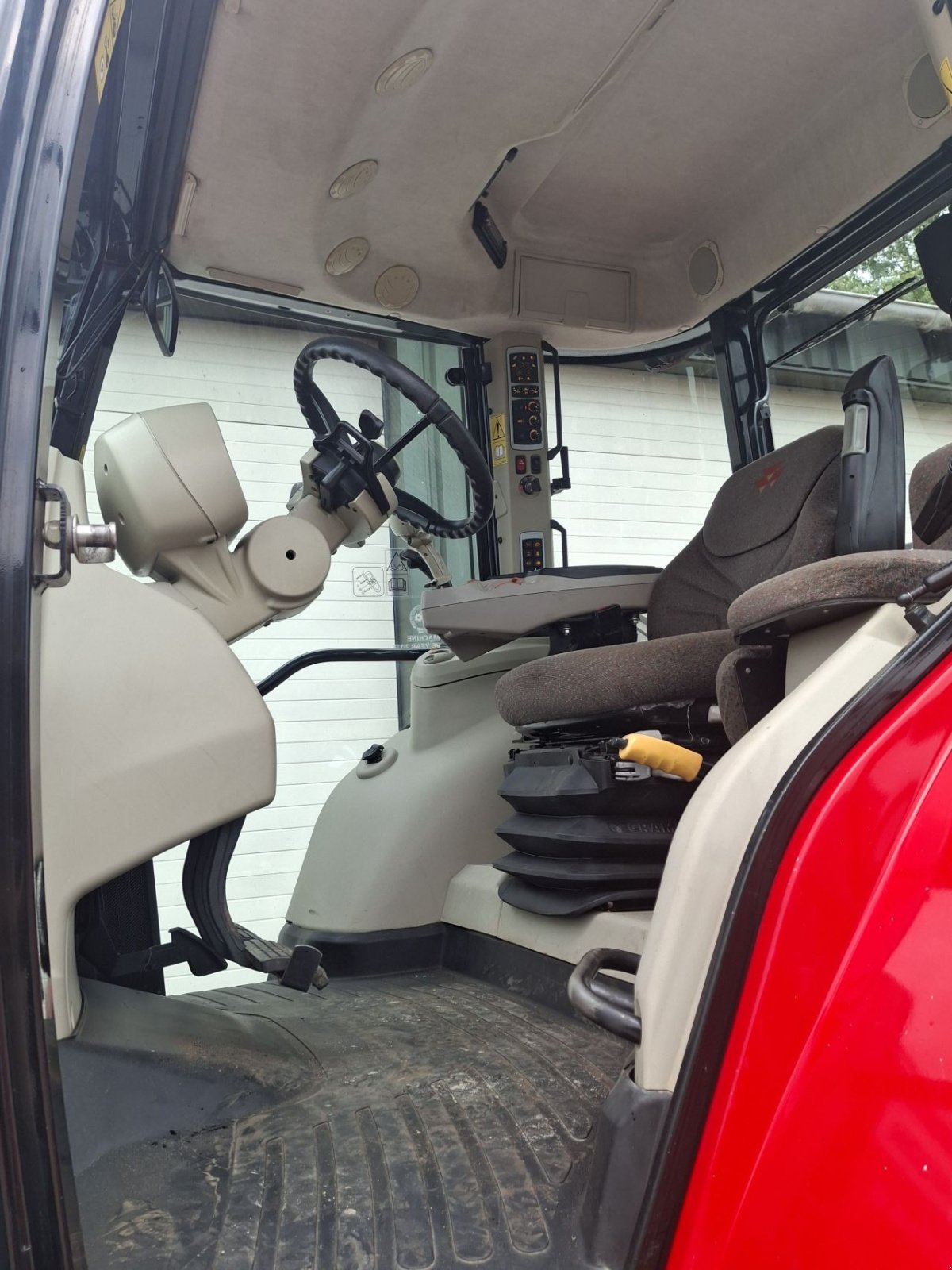 Traktor typu Massey Ferguson 6714S Dyna 6, Gebrauchtmaschine v Witte paarden (Obrázek 6)