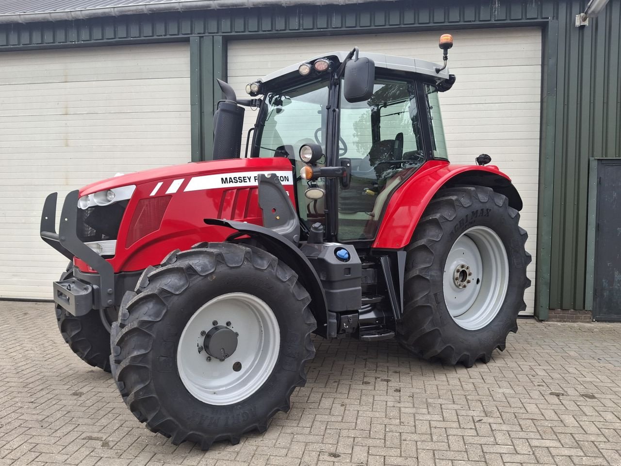 Traktor typu Massey Ferguson 6714S Dyna 6, Gebrauchtmaschine v Witte paarden (Obrázek 1)