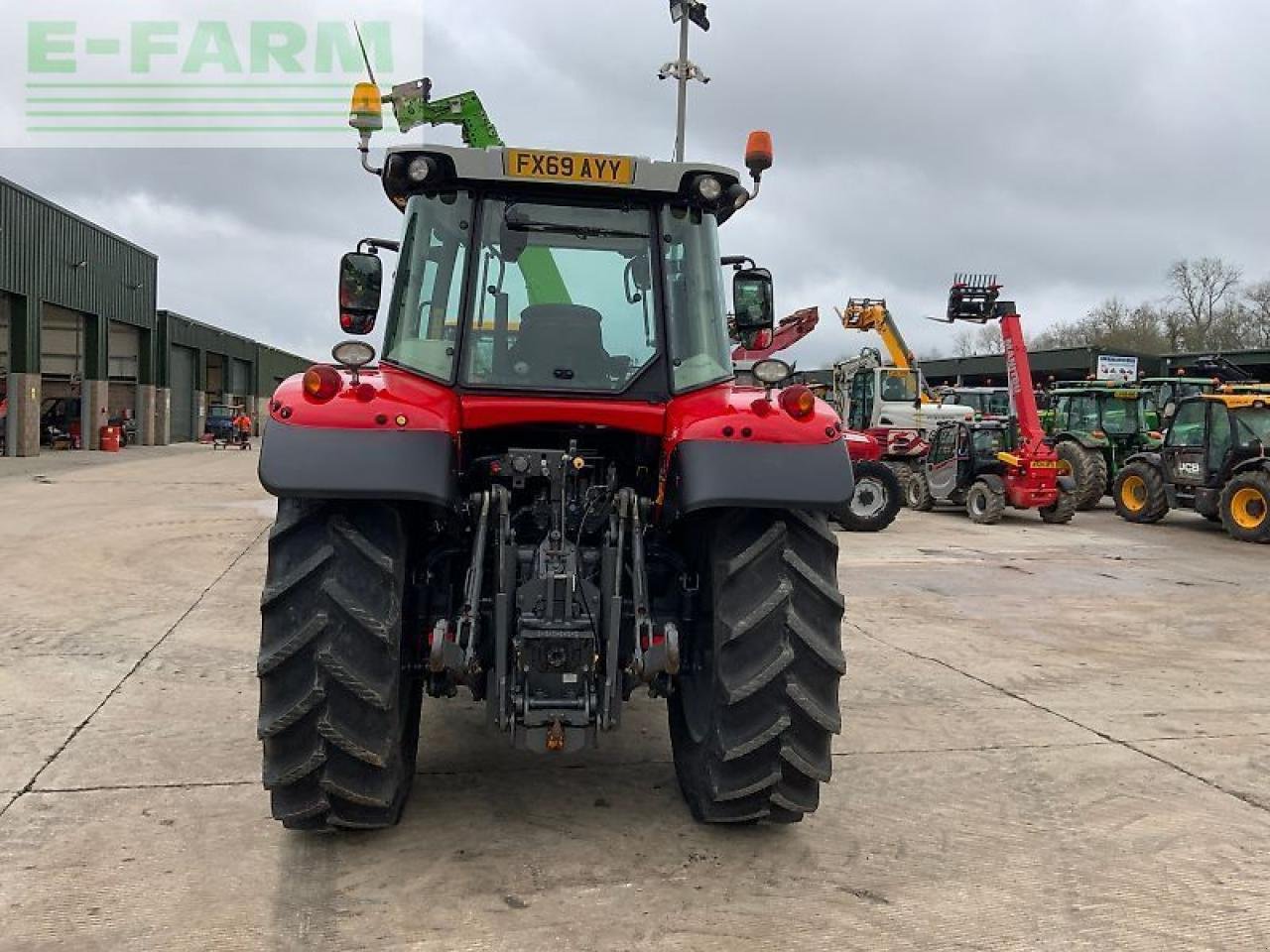 Traktor of the type Massey Ferguson 6714s dyna6 tractor (st25429), Gebrauchtmaschine in SHAFTESBURY (Picture 8)
