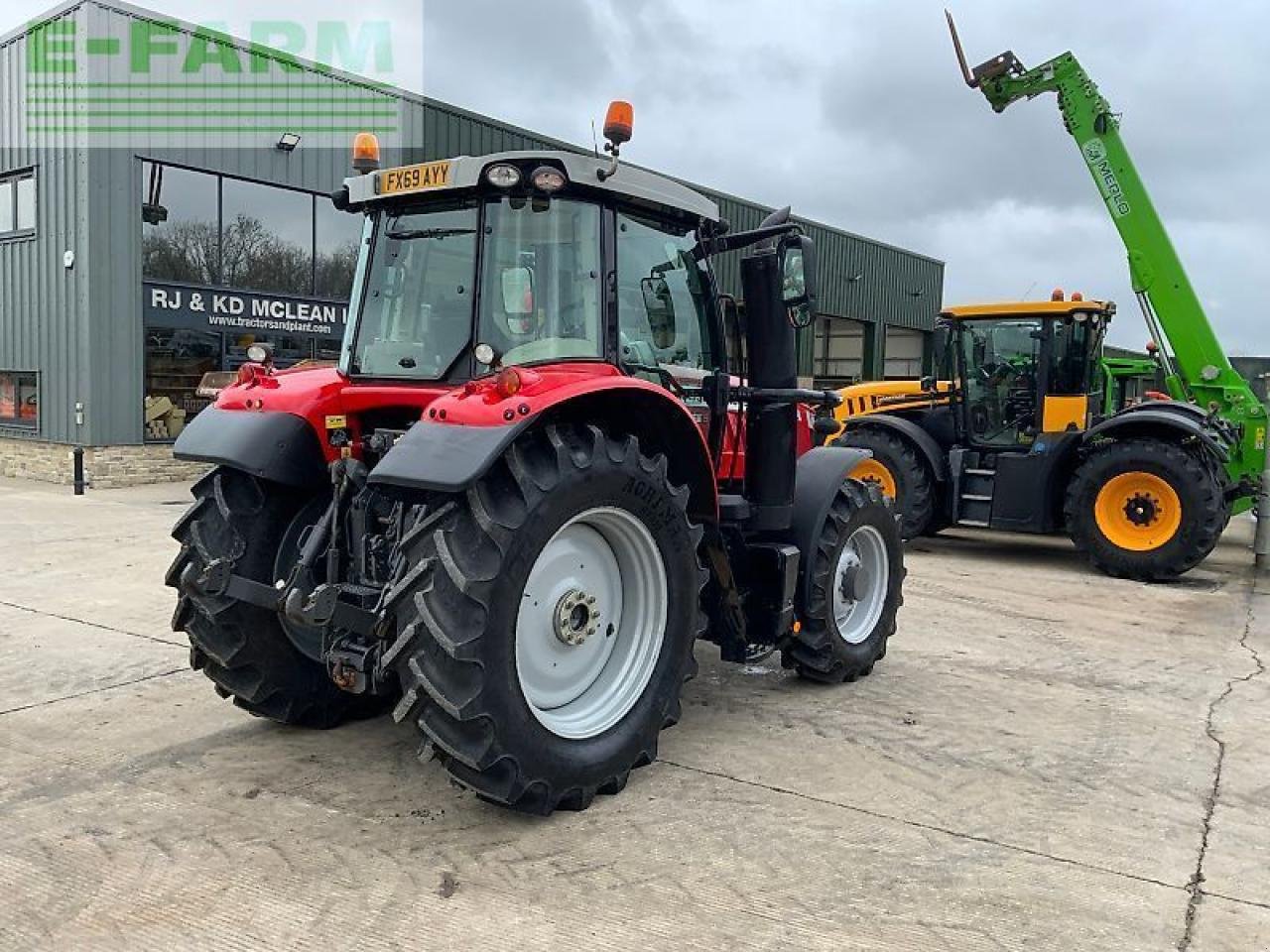 Traktor of the type Massey Ferguson 6714s dyna6 tractor (st25429), Gebrauchtmaschine in SHAFTESBURY (Picture 9)