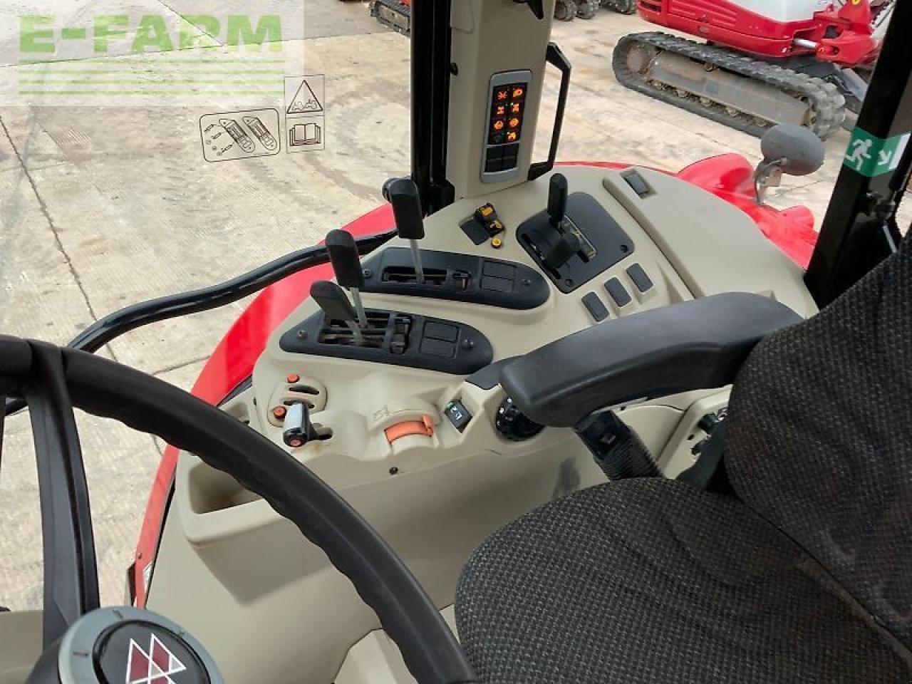 Traktor of the type Massey Ferguson 6714s dyna6 tractor (st25429), Gebrauchtmaschine in SHAFTESBURY (Picture 17)