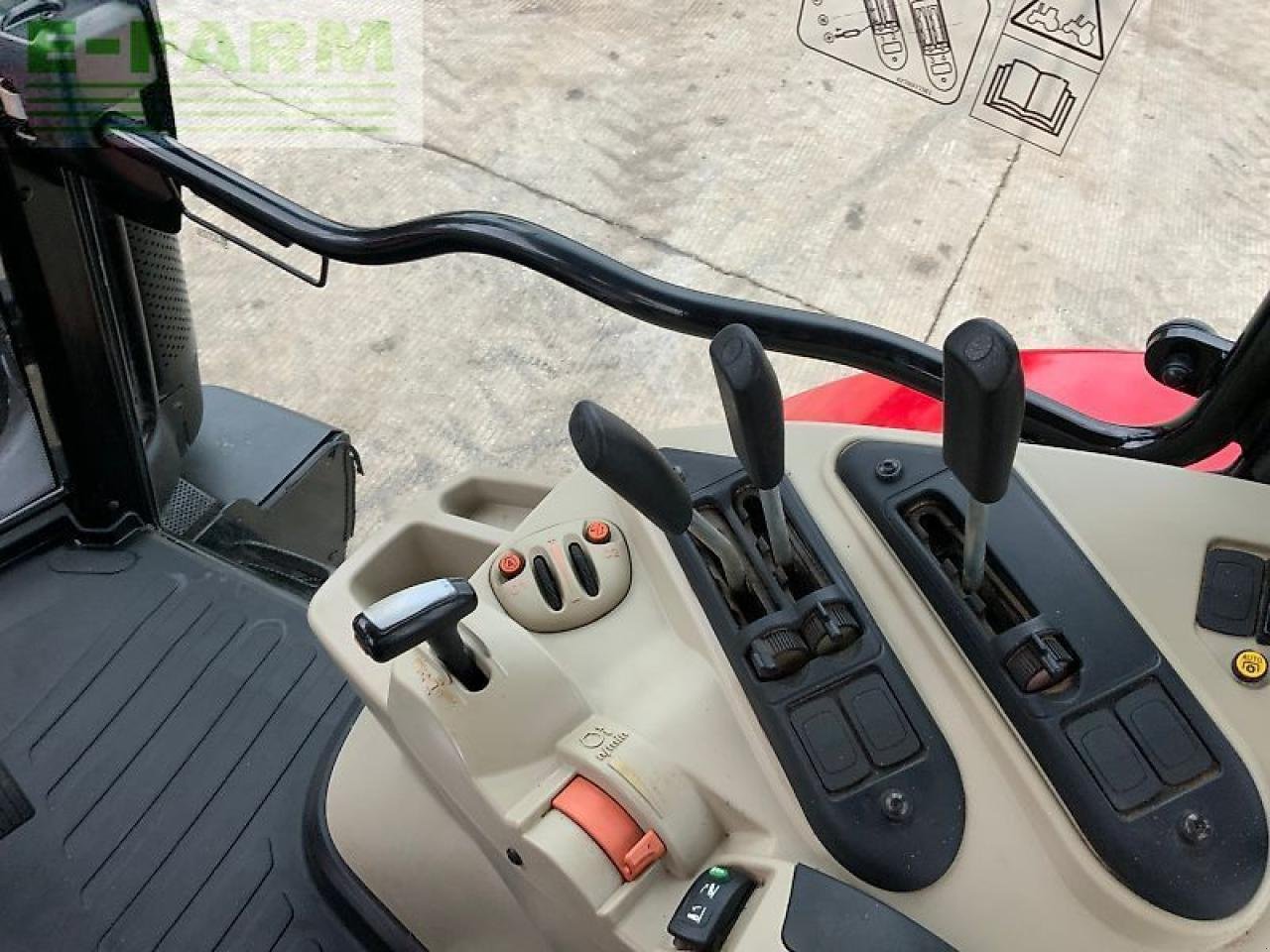 Traktor of the type Massey Ferguson 6714s dyna6 tractor (st25429), Gebrauchtmaschine in SHAFTESBURY (Picture 21)