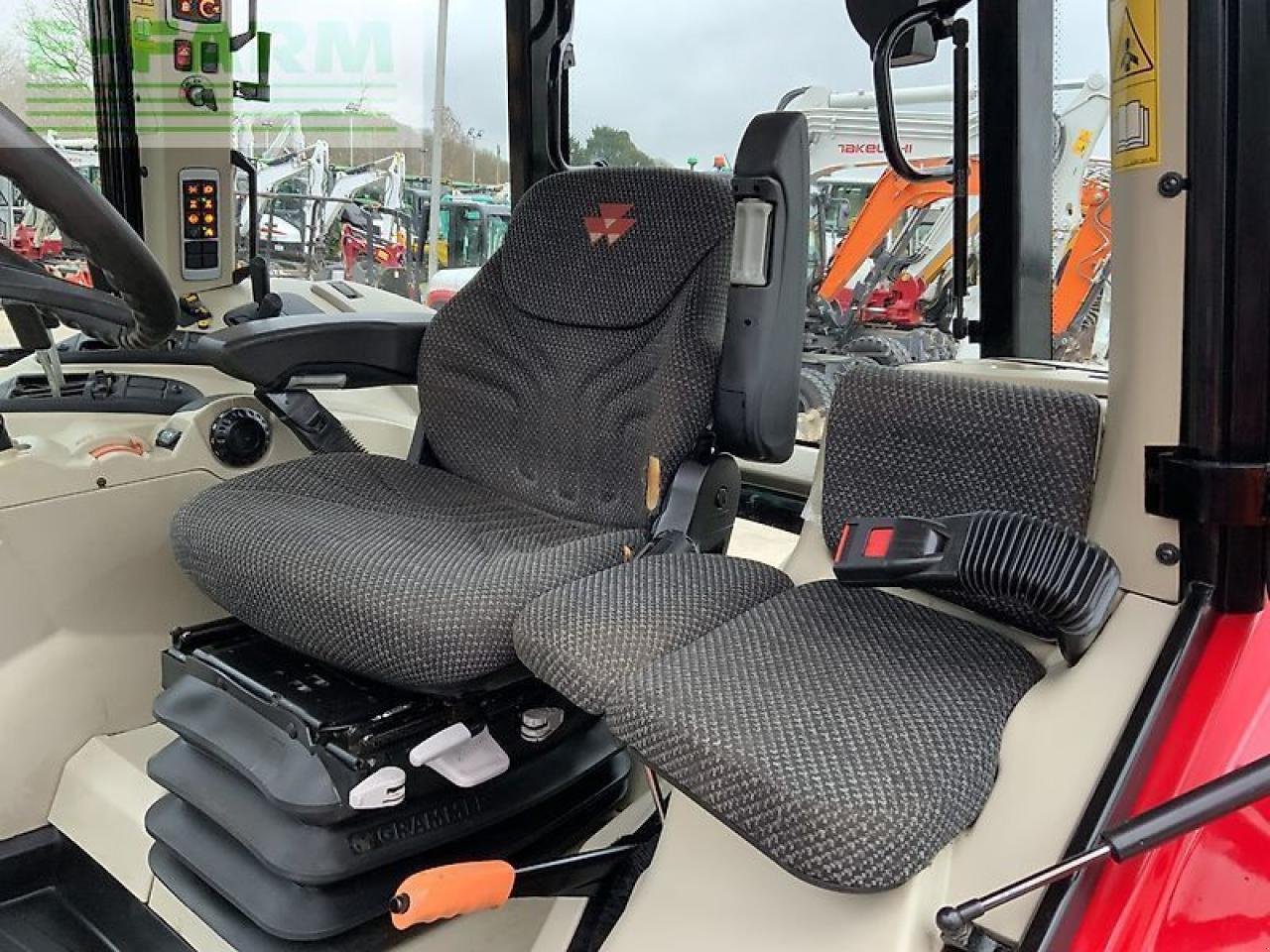 Traktor типа Massey Ferguson 6714s dyna6 tractor (st25429), Gebrauchtmaschine в SHAFTESBURY (Фотография 15)