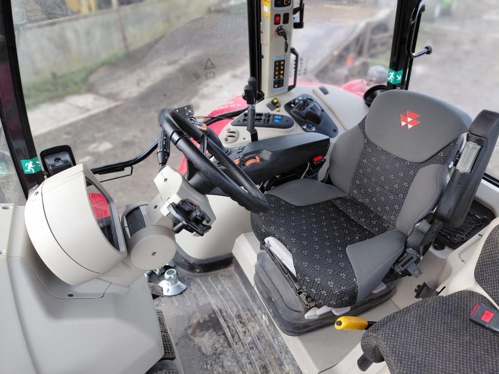 Traktor typu Massey Ferguson 6715 S D 6 EFFICIENT, Gebrauchtmaschine v BRAS SUR MEUSE (Obrázok 8)