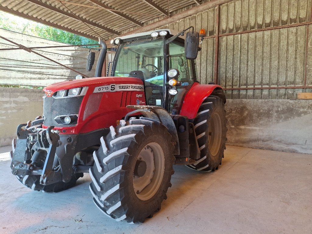 Traktor des Typs Massey Ferguson 6715 S D 6 EFFICIENT, Gebrauchtmaschine in BRAS SUR MEUSE (Bild 1)