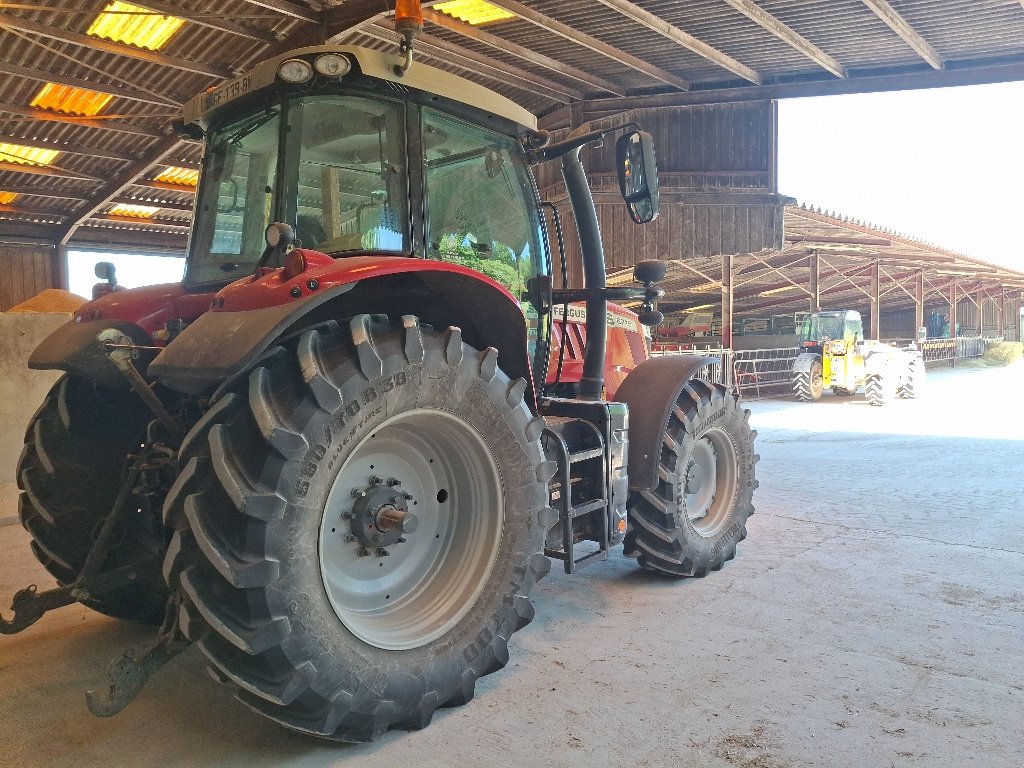 Traktor des Typs Massey Ferguson 6715 S D 6 EFFICIENT, Gebrauchtmaschine in BRAS SUR MEUSE (Bild 4)
