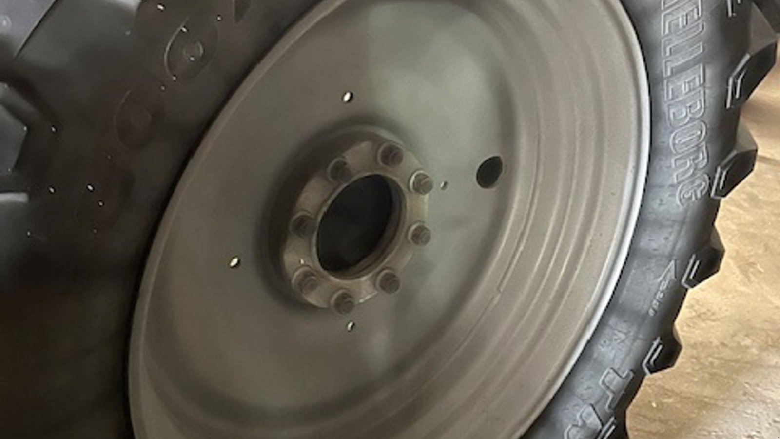 Traktor tipa Massey Ferguson 6715 S Med front læsser. Læsser er meget lidt brugt., Gebrauchtmaschine u Lintrup (Slika 7)