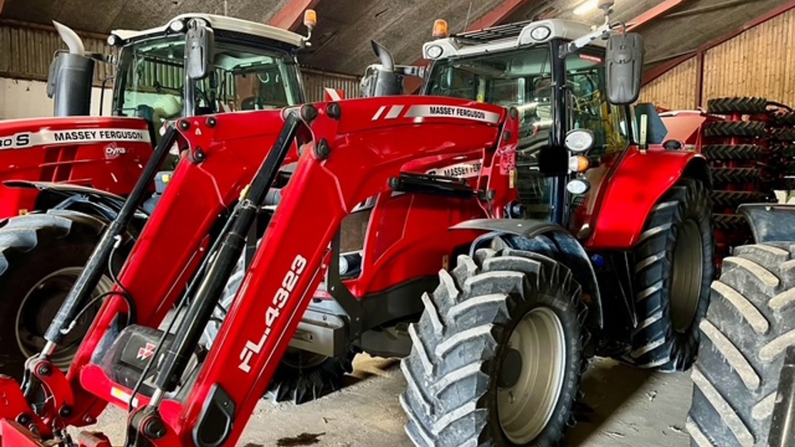 Traktor tipa Massey Ferguson 6715 S Med front læsser. Læsser er meget lidt brugt., Gebrauchtmaschine u Lintrup (Slika 5)