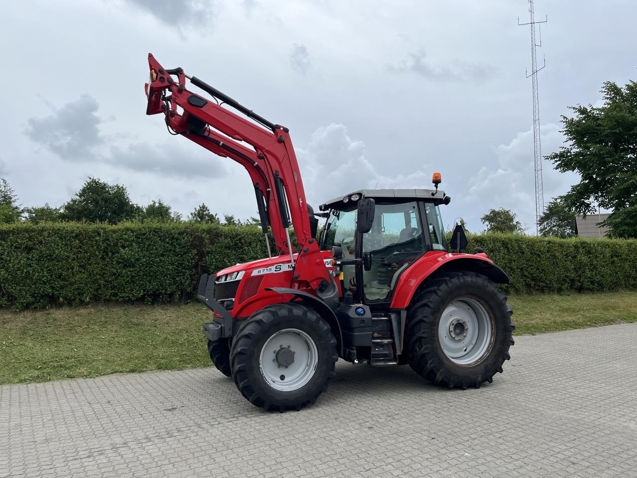 Traktor типа Massey Ferguson 6715S DYNA 6 EF, Gebrauchtmaschine в Videbæk (Фотография 3)