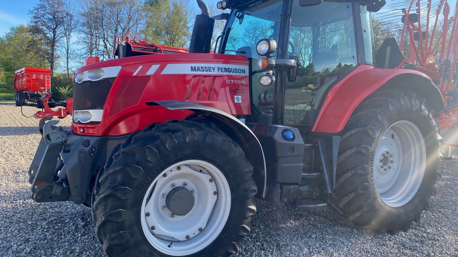 Traktor от тип Massey Ferguson 6715S Dyna 6, Gebrauchtmaschine в Ringe (Снимка 2)