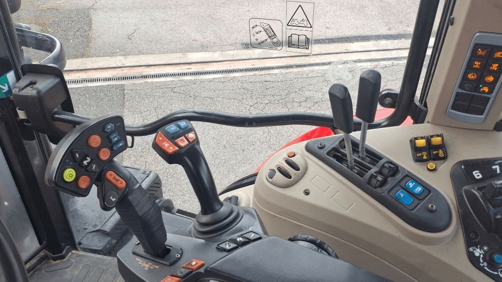 Traktor tip Massey Ferguson 6715S, Gebrauchtmaschine in CHEMAUDIN ET VAUX (Poză 9)