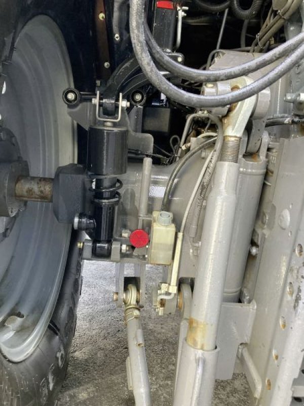 Traktor des Typs Massey Ferguson 6718 S DYNA-6 EXCLUSIVE, Gebrauchtmaschine in Wülfershausen an der Saale (Bild 8)