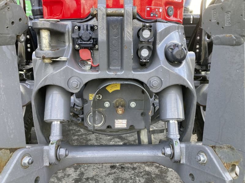 Traktor des Typs Massey Ferguson 6718 S DYNA-6 EXCLUSIVE, Gebrauchtmaschine in Wülfershausen an der Saale (Bild 4)