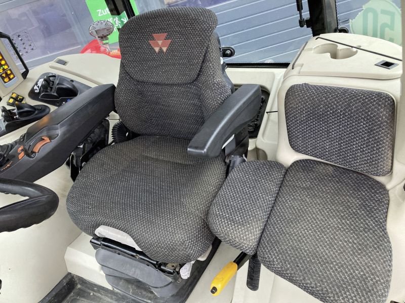 Traktor des Typs Massey Ferguson 6718 S DYNA-6 EXCLUSIVE, Gebrauchtmaschine in Wülfershausen an der Saale (Bild 18)