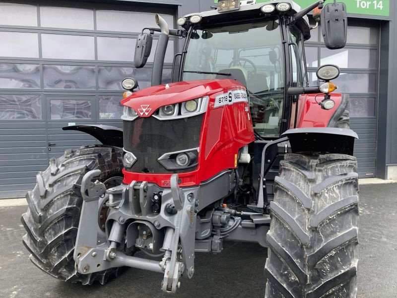 Traktor des Typs Massey Ferguson 6718 S DYNA-6 EXCLUSIVE, Gebrauchtmaschine in Wülfershausen an der Saale (Bild 2)