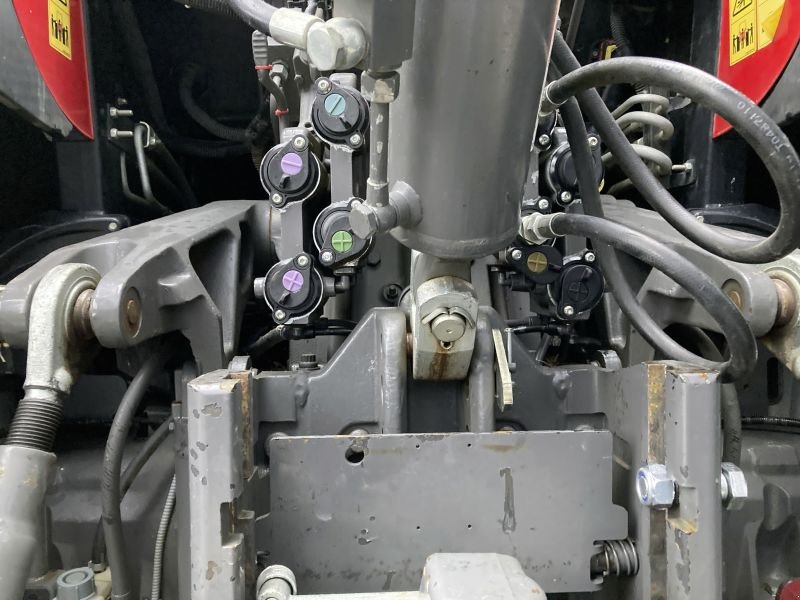 Traktor des Typs Massey Ferguson 6718 S DYNA-6 EXCLUSIVE, Gebrauchtmaschine in Wülfershausen an der Saale (Bild 9)