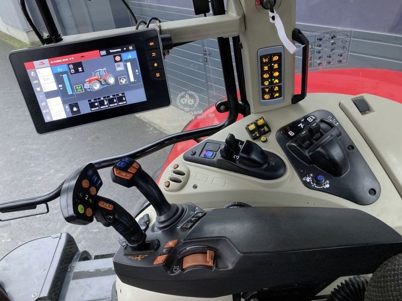 Traktor des Typs Massey Ferguson 6718 S DYNA-6 EXCLUSIVE, Gebrauchtmaschine in Wülfershausen an der Saale (Bild 20)