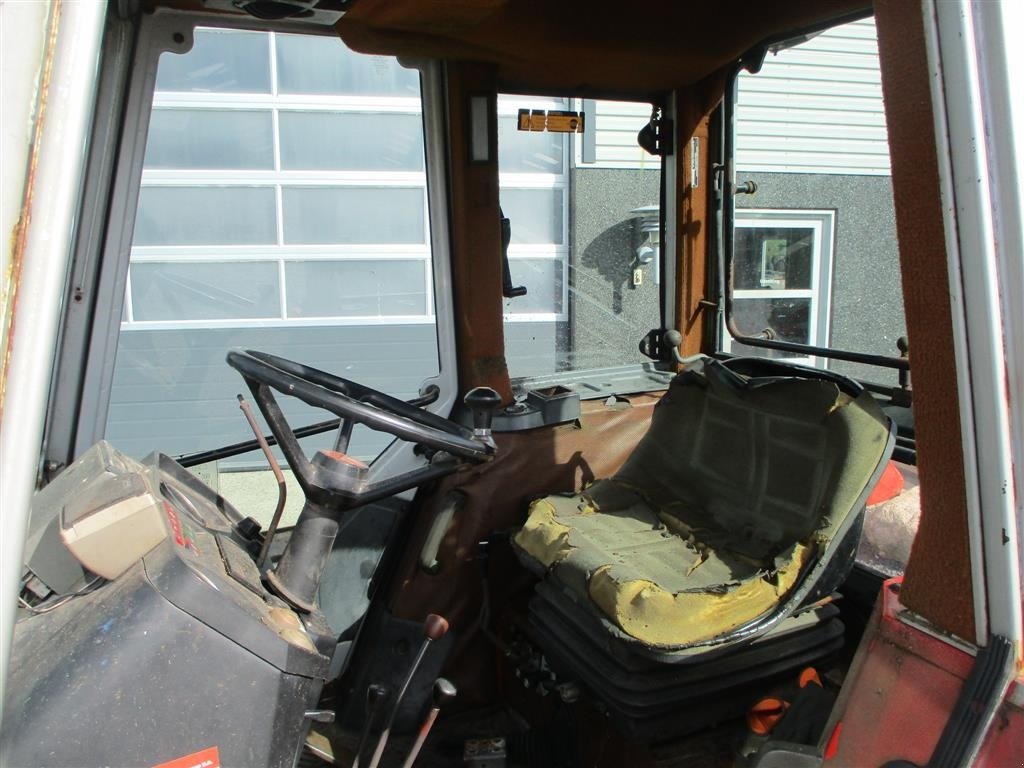 Traktor of the type Massey Ferguson 675 Speedshift med frontlæsser, Gebrauchtmaschine in Lintrup (Picture 5)