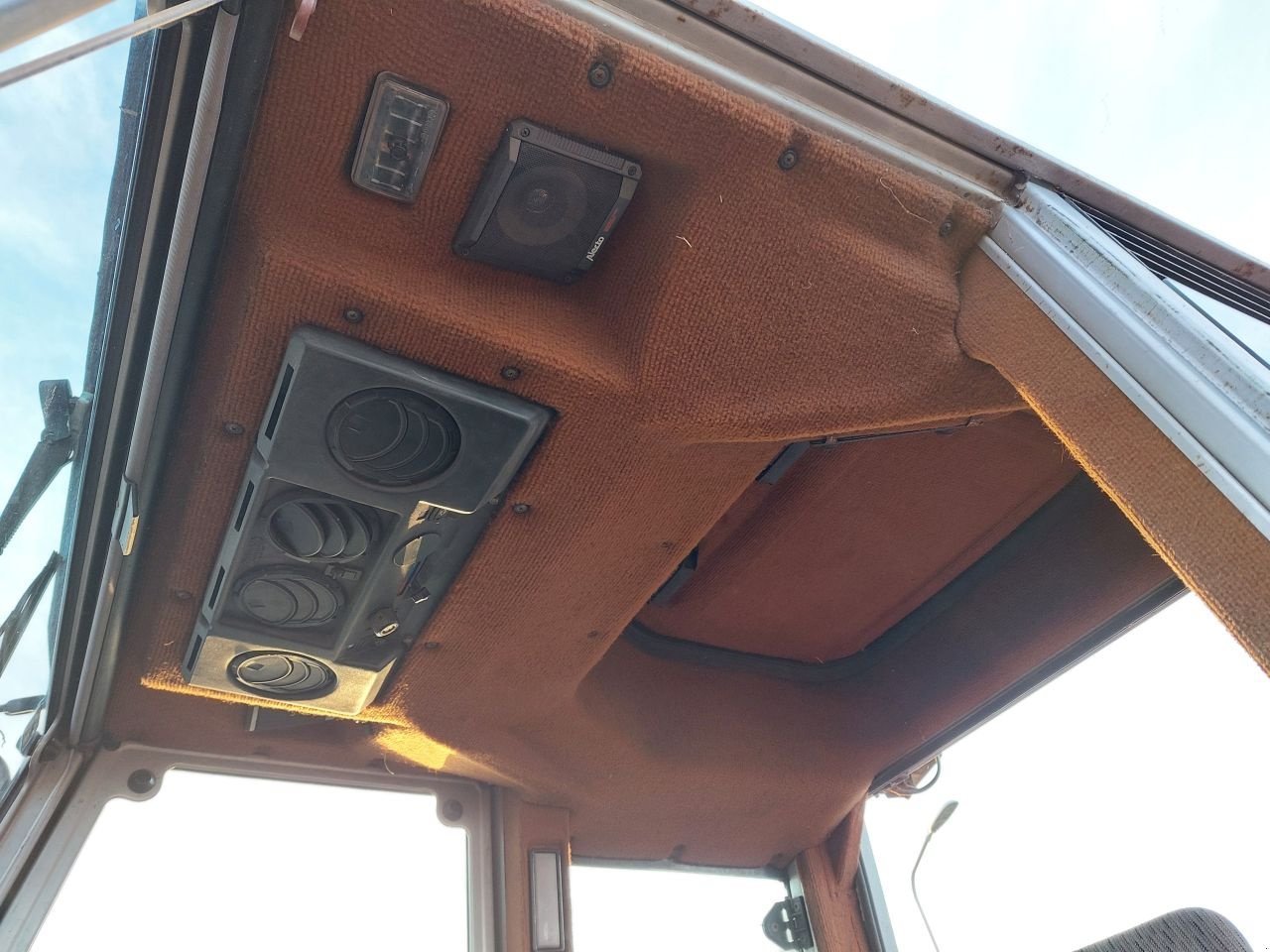 Traktor tip Massey Ferguson 675, Gebrauchtmaschine in Ouderkerk aan den IJssel (Poză 10)