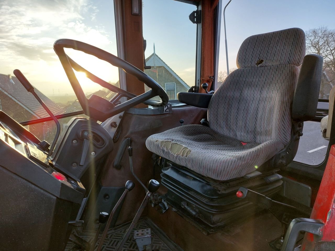 Traktor tip Massey Ferguson 675, Gebrauchtmaschine in Ouderkerk aan den IJssel (Poză 9)