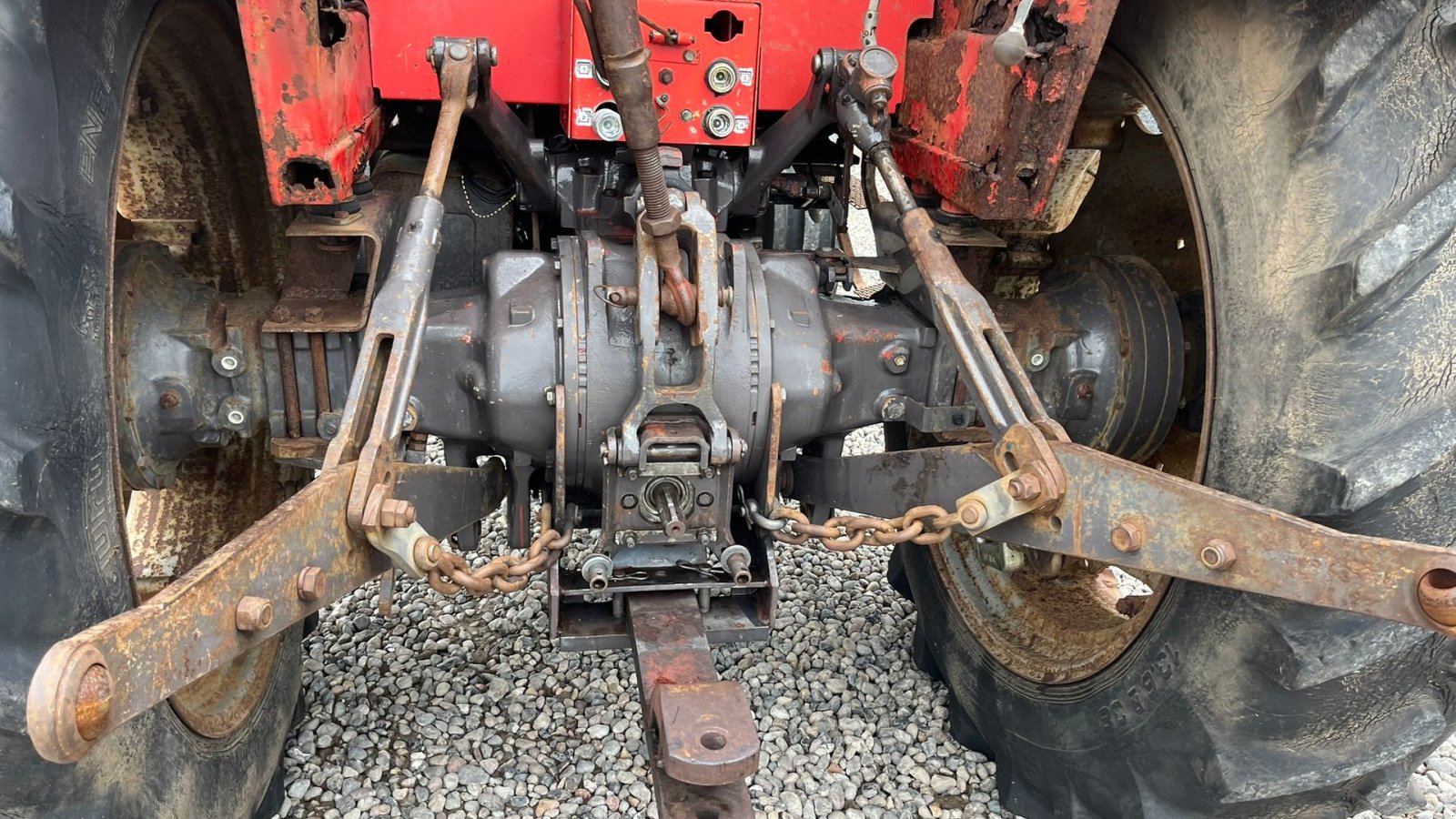 Traktor van het type Massey Ferguson 690 Speedshift med frontlæsser, Gebrauchtmaschine in Lintrup (Foto 9)