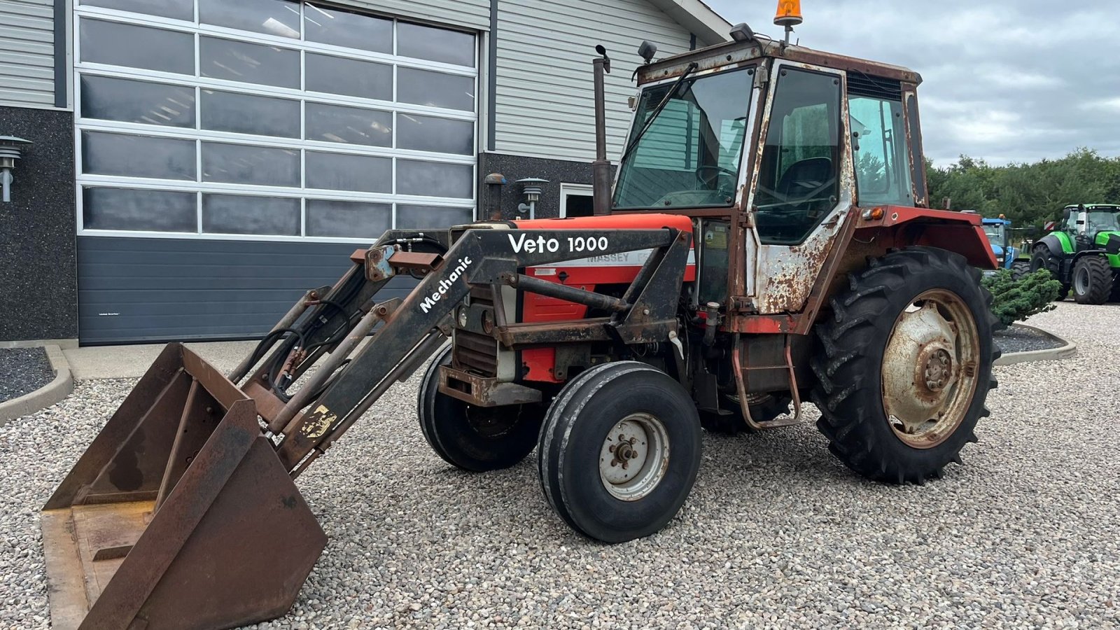 Traktor van het type Massey Ferguson 690 Speedshift med frontlæsser, Gebrauchtmaschine in Lintrup (Foto 2)
