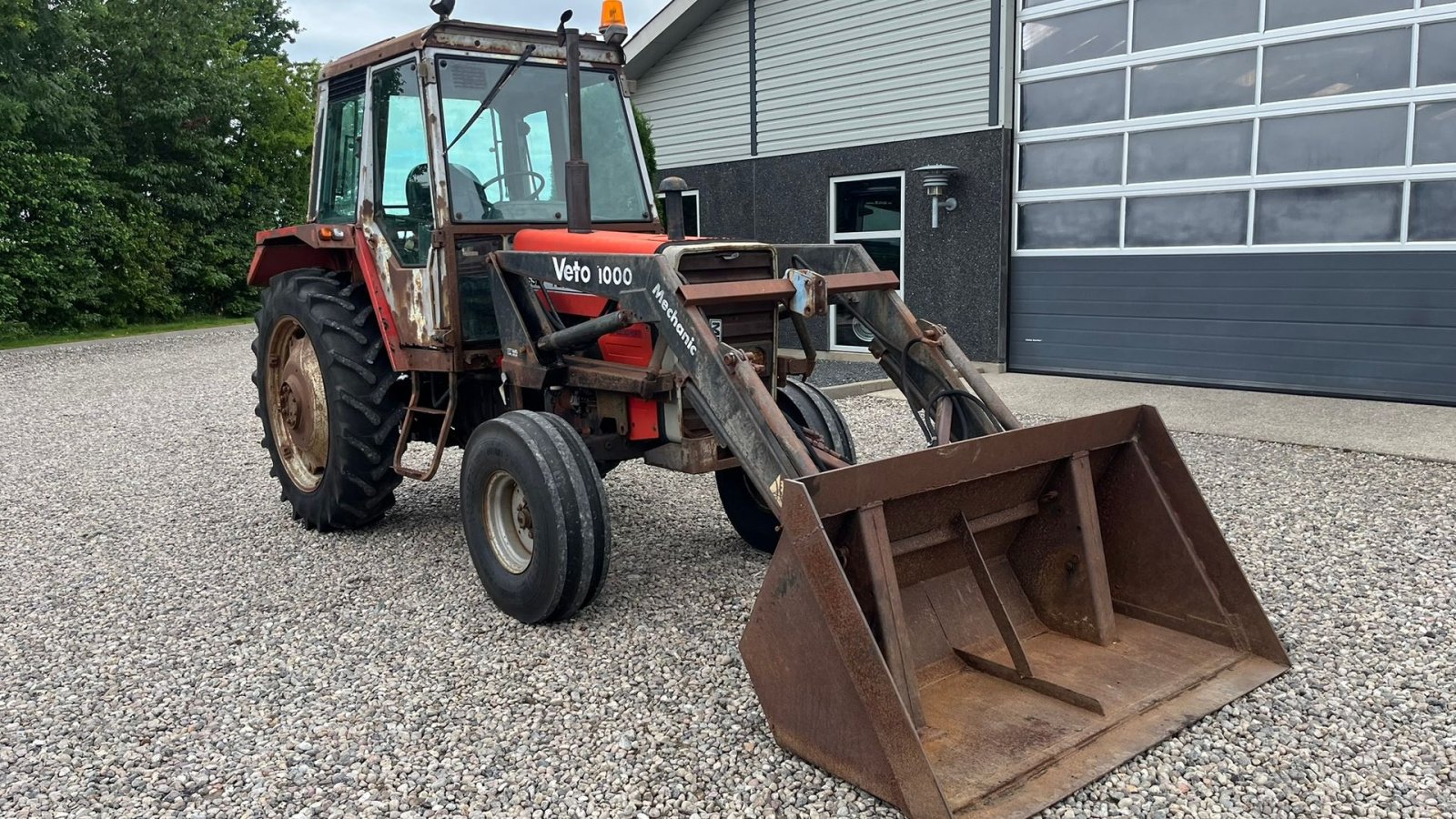 Traktor van het type Massey Ferguson 690 Speedshift med frontlæsser, Gebrauchtmaschine in Lintrup (Foto 21)