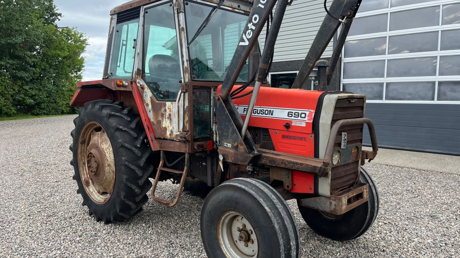 Traktor van het type Massey Ferguson 690 Speedshift med frontlæsser, Gebrauchtmaschine in Lintrup (Foto 17)
