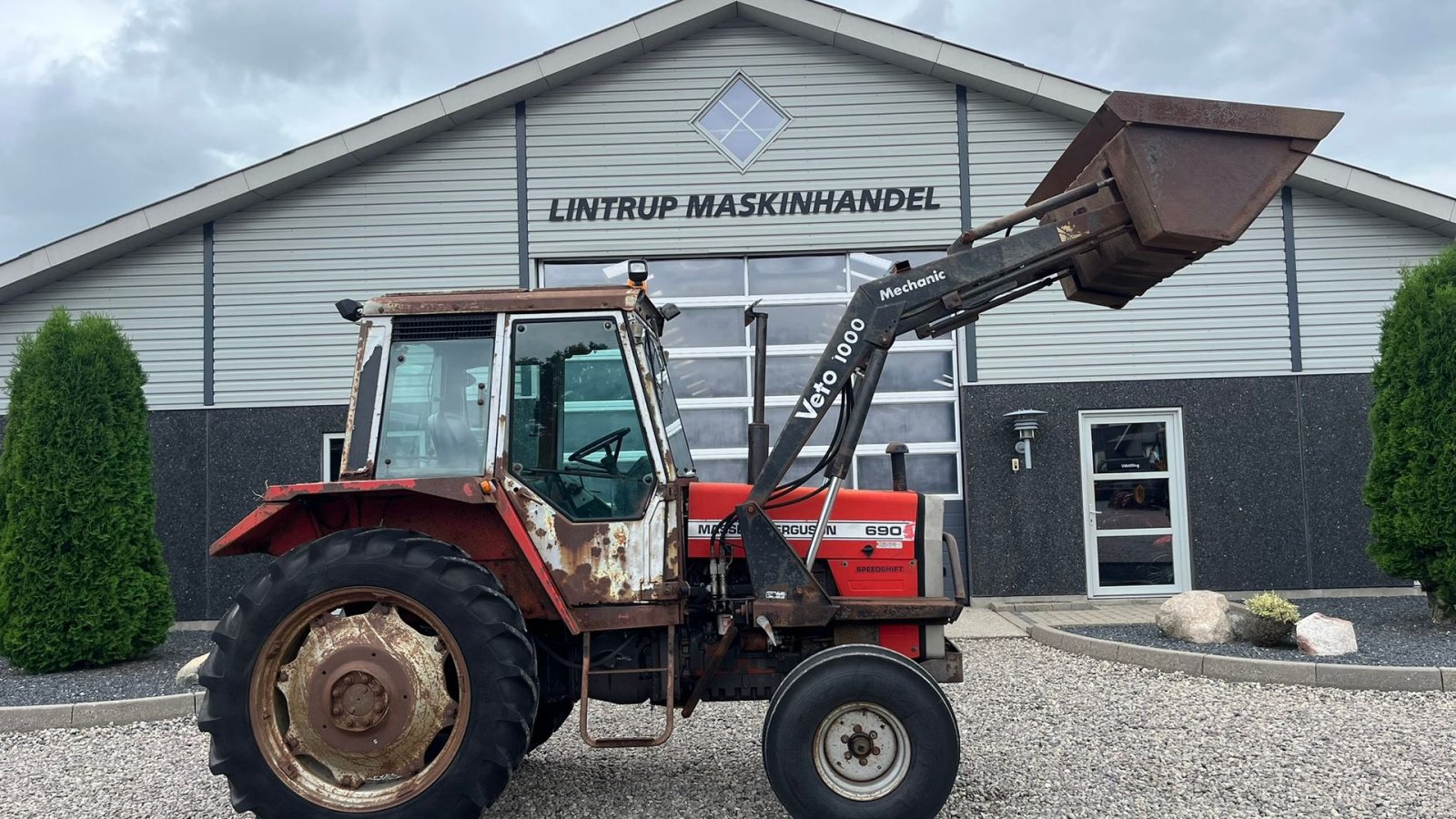 Traktor van het type Massey Ferguson 690 Speedshift med frontlæsser, Gebrauchtmaschine in Lintrup (Foto 15)
