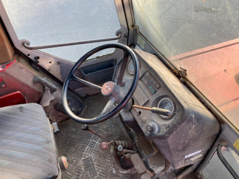 Traktor of the type Massey Ferguson 690, Gebrauchtmaschine in Hemmet (Picture 7)