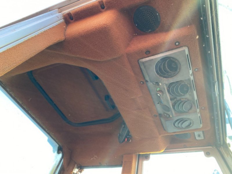 Traktor of the type Massey Ferguson 690, Gebrauchtmaschine in Hemmet (Picture 8)