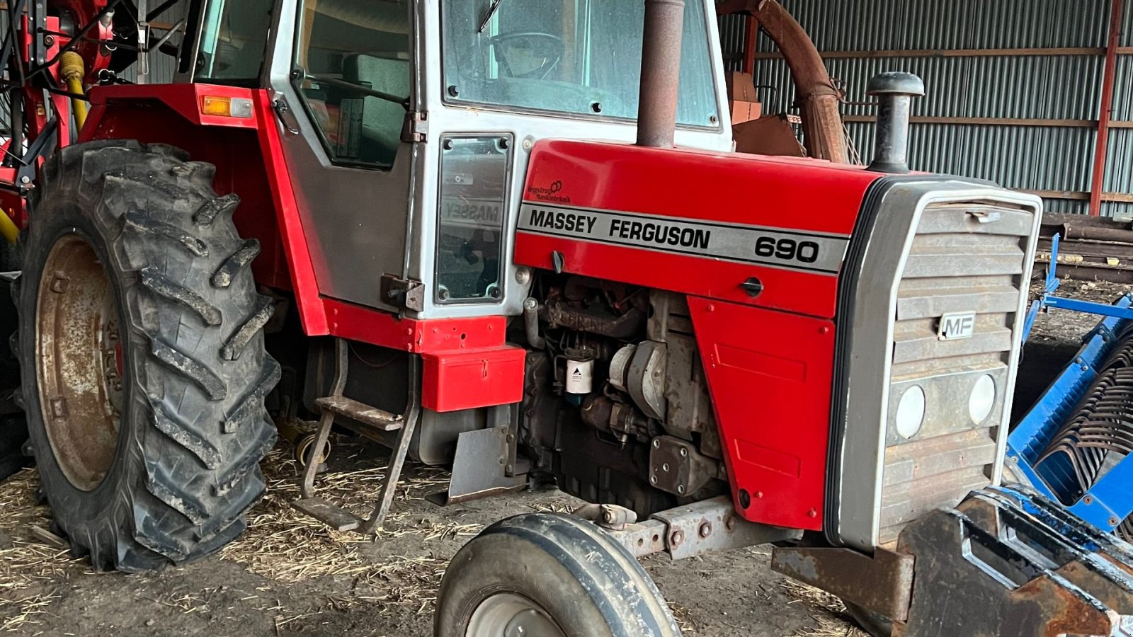 Traktor типа Massey Ferguson 690, Gebrauchtmaschine в Brønderslev (Фотография 8)