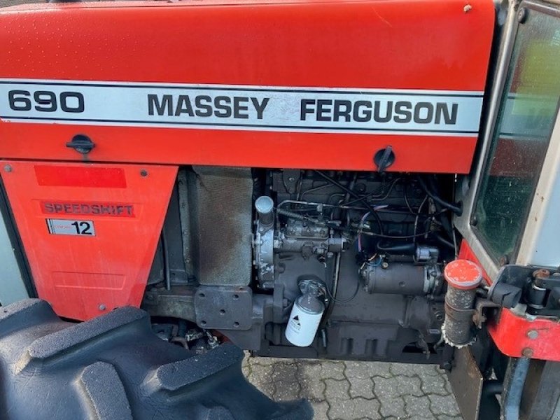 Traktor des Typs Massey Ferguson 690, Gebrauchtmaschine in Børkop (Bild 4)