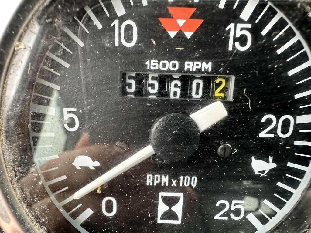 Traktor of the type Massey Ferguson 690, Gebrauchtmaschine in Callantsoog (Picture 5)