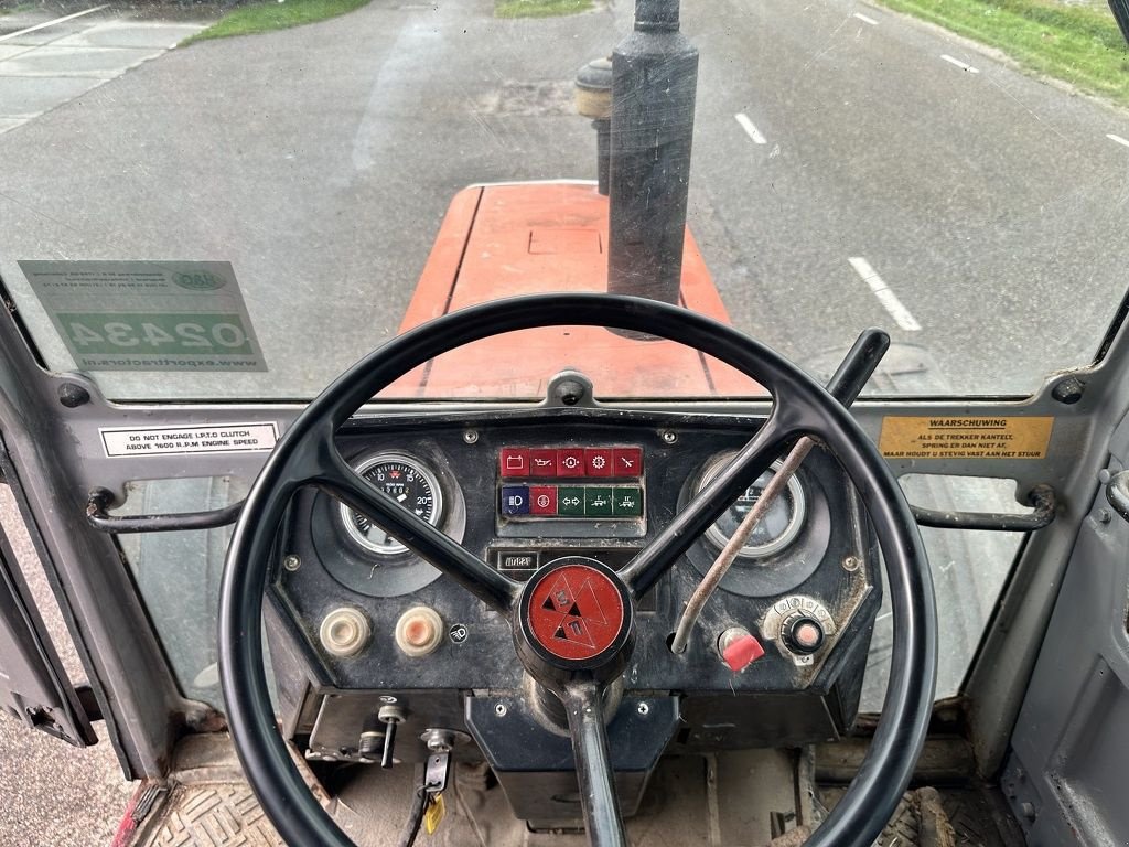 Traktor of the type Massey Ferguson 690, Gebrauchtmaschine in Callantsoog (Picture 7)