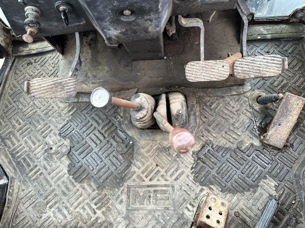 Traktor Türe ait Massey Ferguson 690, Gebrauchtmaschine içinde Callantsoog (resim 5)